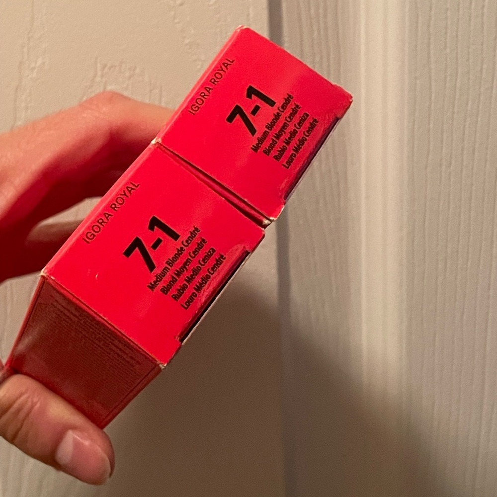 Igora schwarzkopf hair dye 7.1